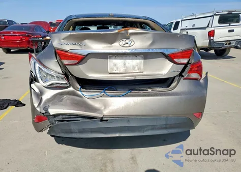 2014 Hyundai Sonata z USA, uszkodzony, nr VIN 5NPEC4AC9EH854184